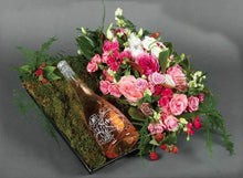Load image into Gallery viewer, Rosé Wine Gift Set